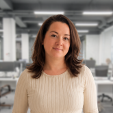 Kinga Tuzson